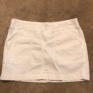 Juniors White Skirt.